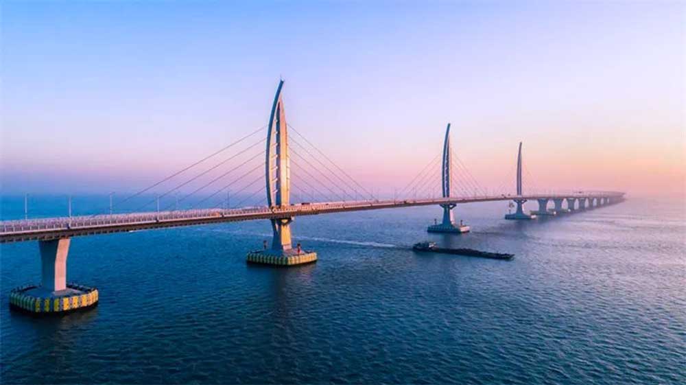 Jianghai Channel Bridge, the Dolphin Tower