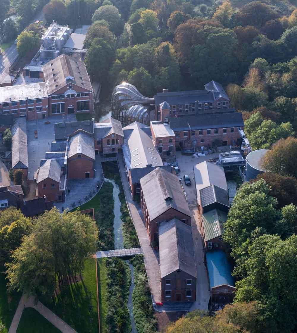 The New Bombay Sapphire Botanical Distillery Came into Life after the Refurbishment Plan (Photo Courtesy of Iwan Baan & Architizer)